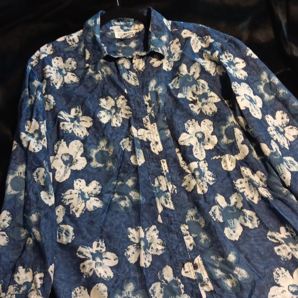 Metro Express women's silk shirt